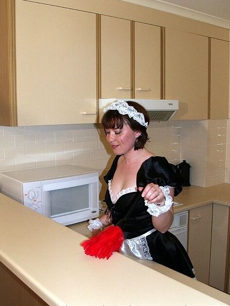 Amateur indonesian maid exposed