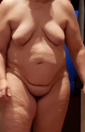 DIRTYMOMMY BIFOTZE J aus Birmingham UK