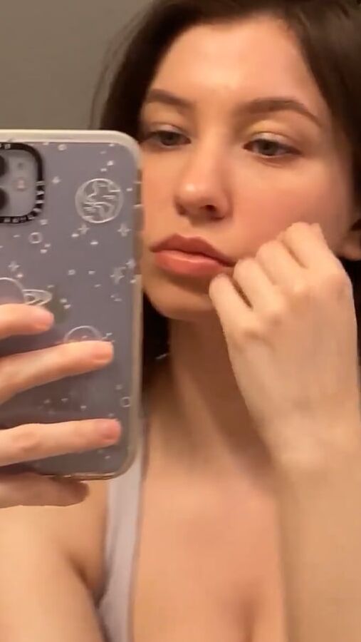Sexy Katelyn Nacon