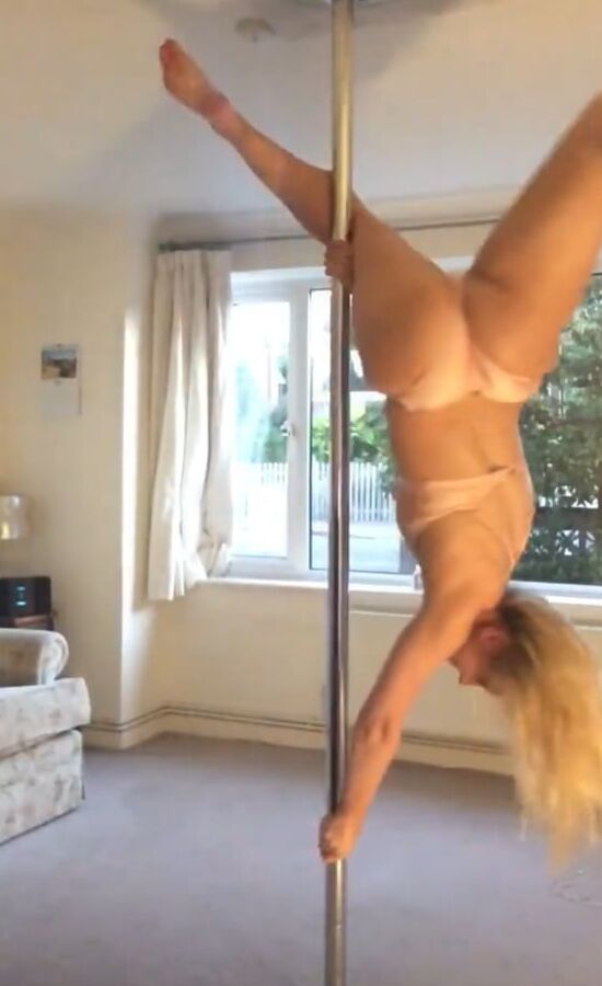 Pole dancer