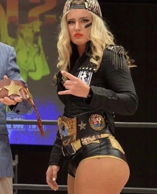 Toni Strom