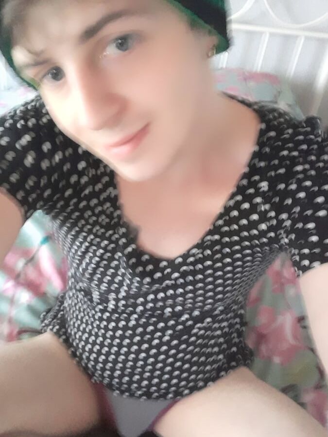Some quick pictures while my girlfriend is gone