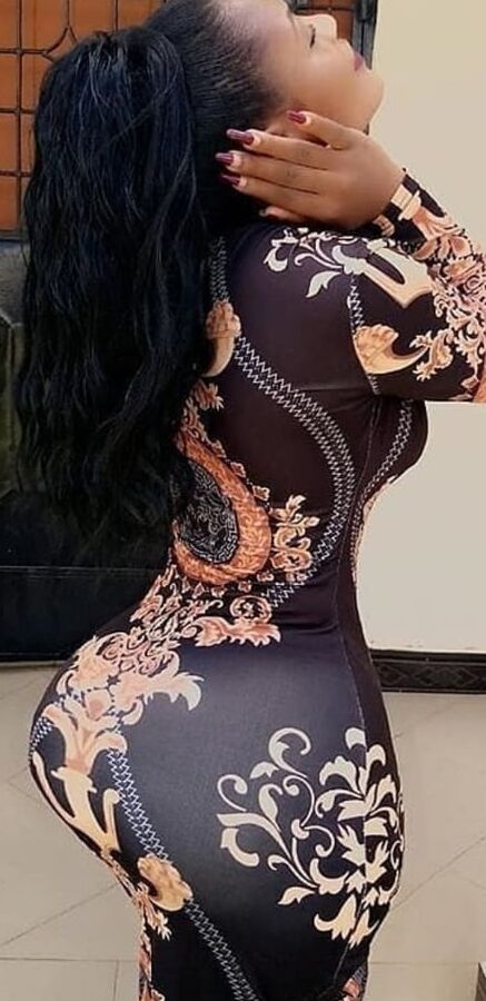 Super cute slim thick bubble booty pear Jessica