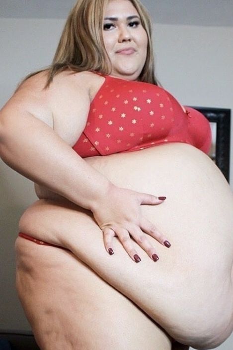 random FAT GIRLS that make me hard