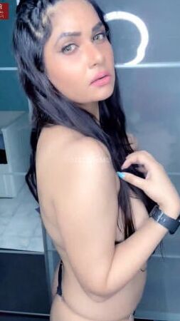 MAA DE LODI-AABHA PAUL