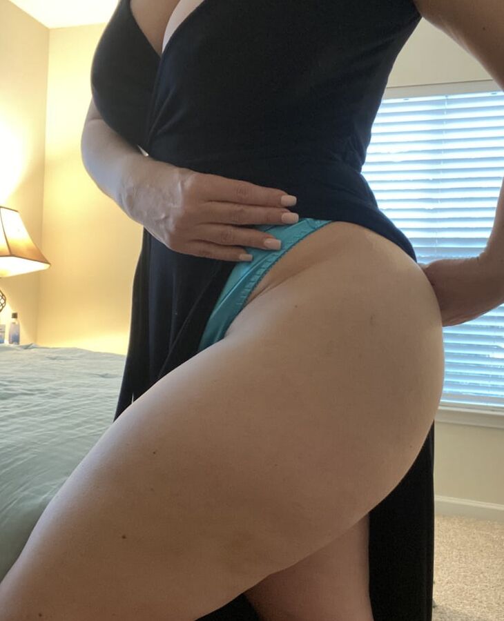 Yrs MILF Danni