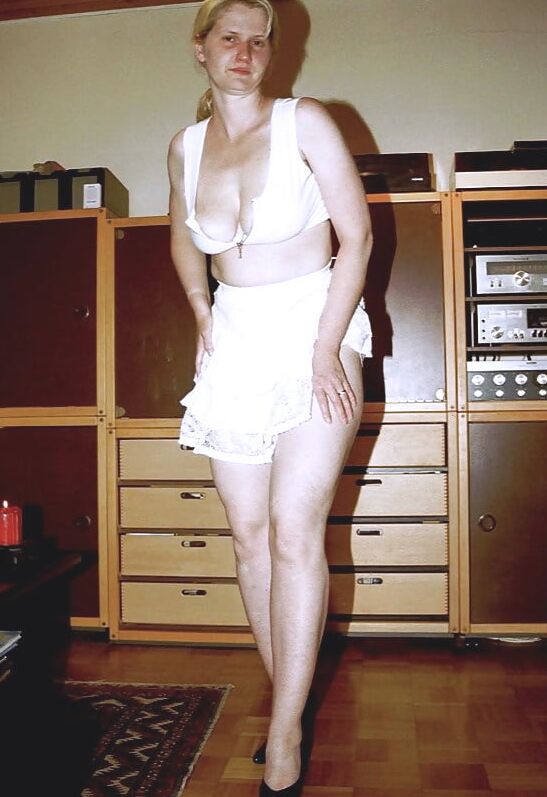 SAG - High Heels Slut Angie