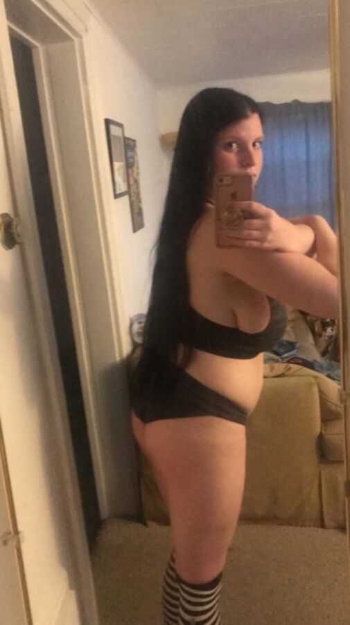 Taylor Allys BBW showing her huge tits