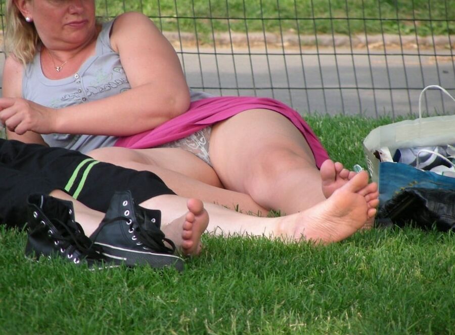 Pantyhose Crotch Shots