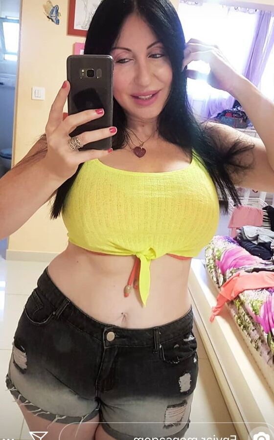 Milf Amateur Sofia not nude