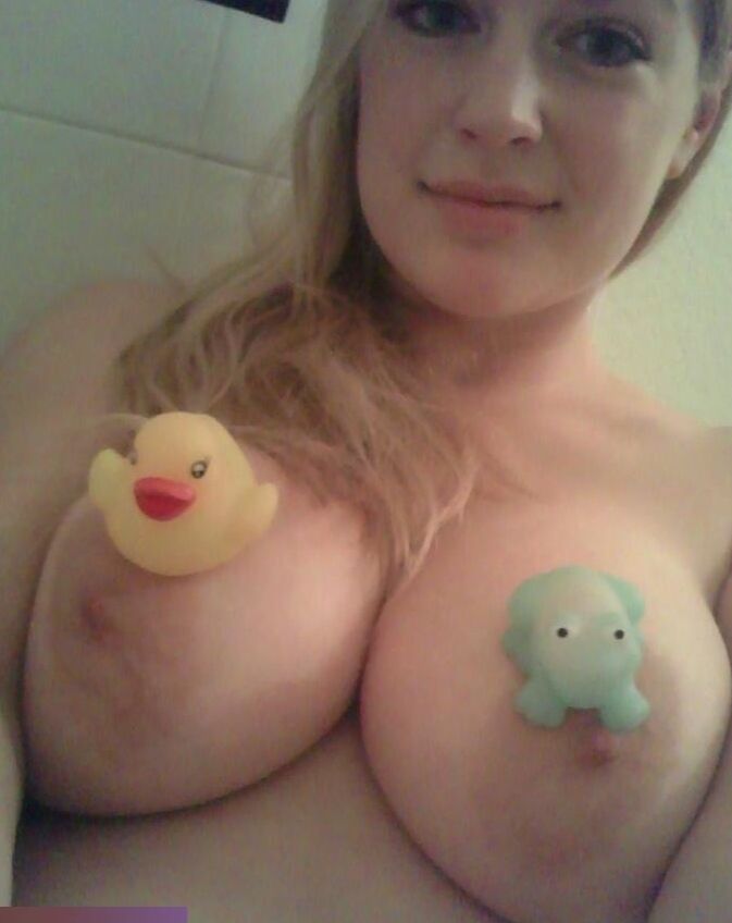New York Webcam Girl are free show for cum you