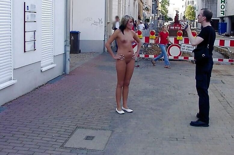 Ban the use of clothing for women in public places