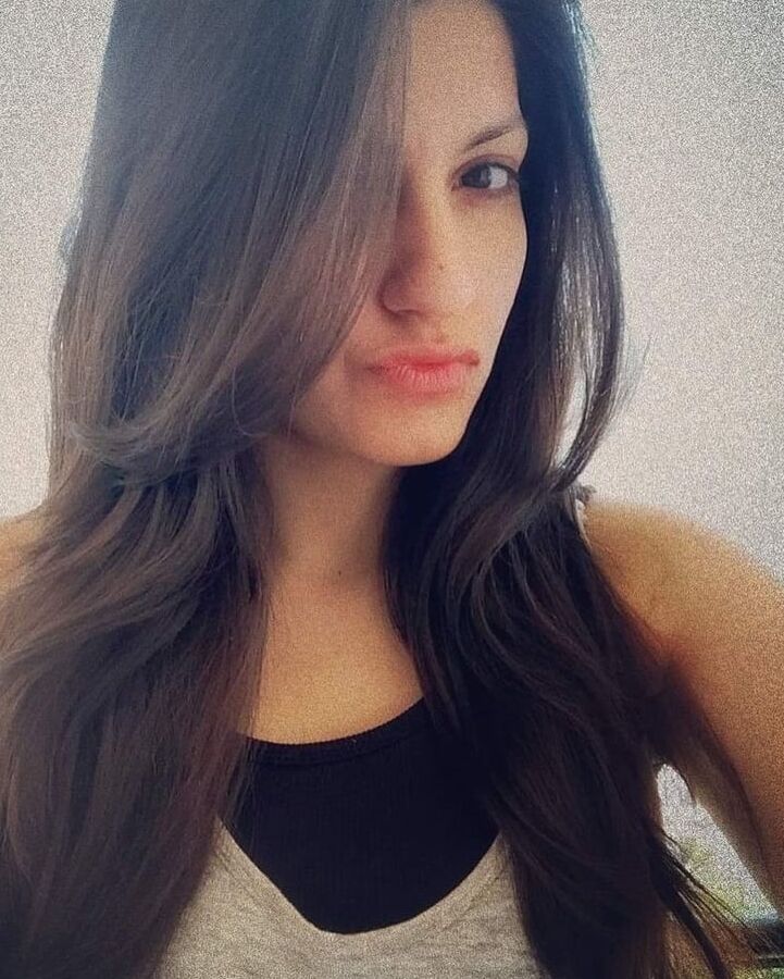 Sexy indian bhabhi for tributes and captions