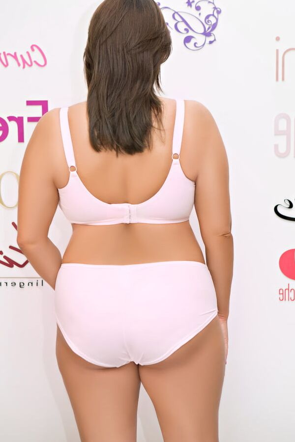 Xenia Queen brazerie.ua