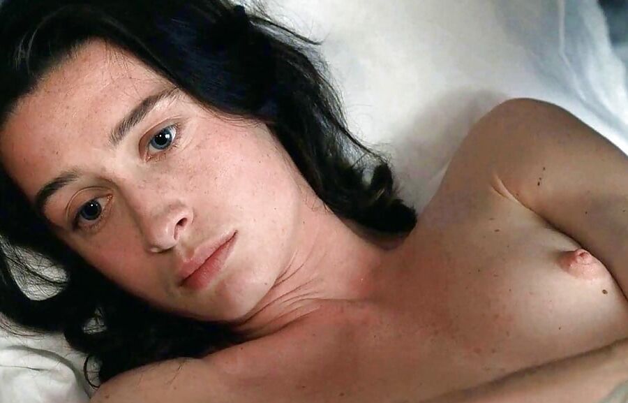 Anne Brochet ( - )