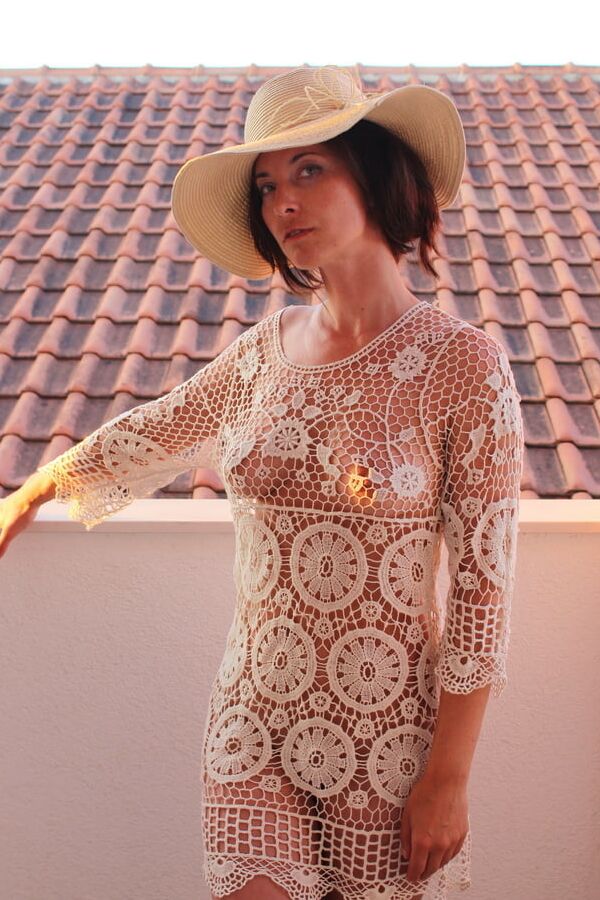 LUCIE H STUNNER FROM OXFORD UK