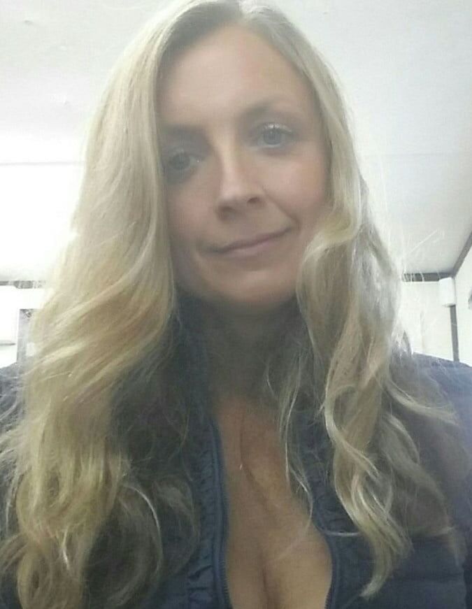 Blonde Mom Milf Webslut exposed Mass favs Mom of one boy