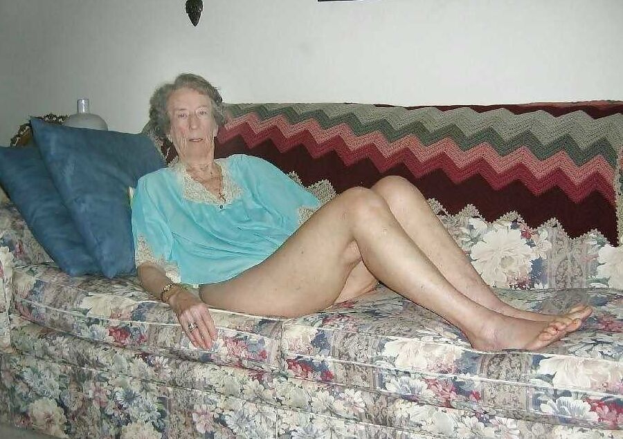 smutty granny for your wank