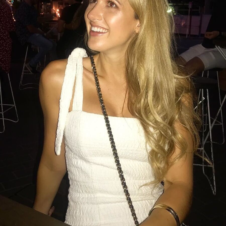 Pretty Blond Tarin