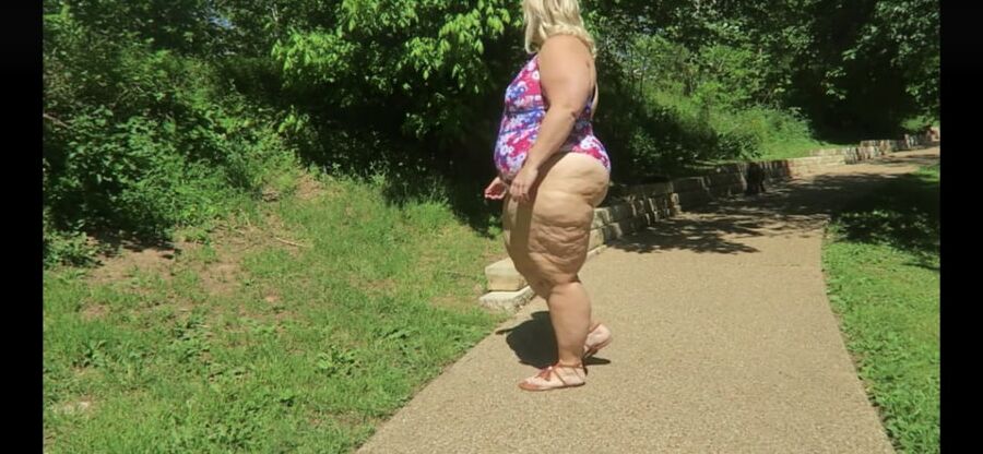 BBW Girl in Swimsuit