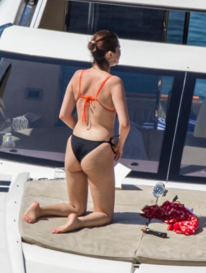 SELENA GOMEZ ... HOT BIKINI SHOW AND MORE ...