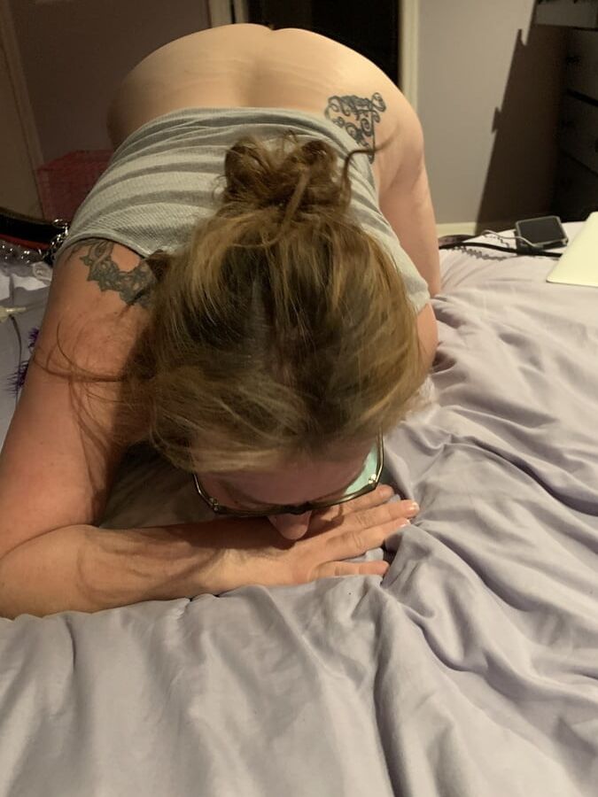 Huge Tits Hotwife Renae