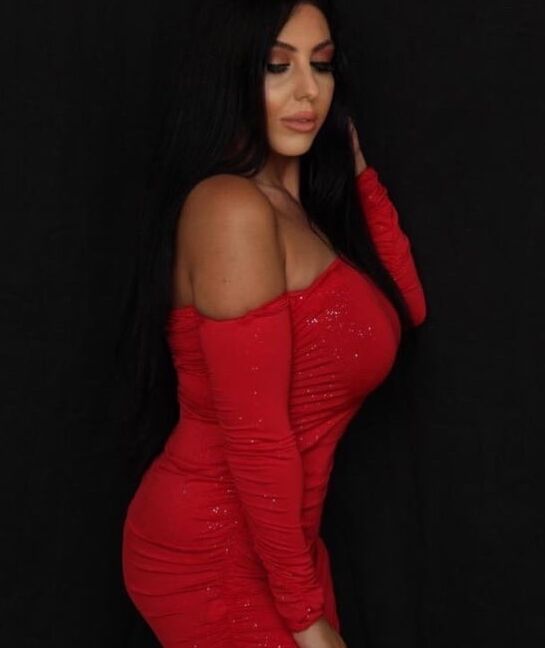 Big ass Italian girl from Germany