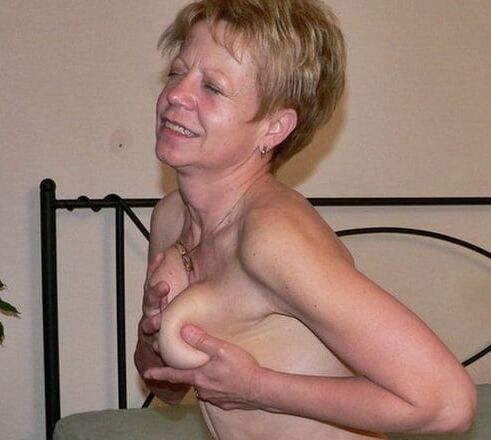 Olgun anne yasli kadin mature mom azgin evli yenge teyze hot