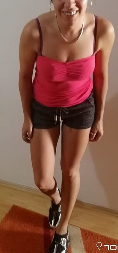 Luna SERBIAN Slutty Milf