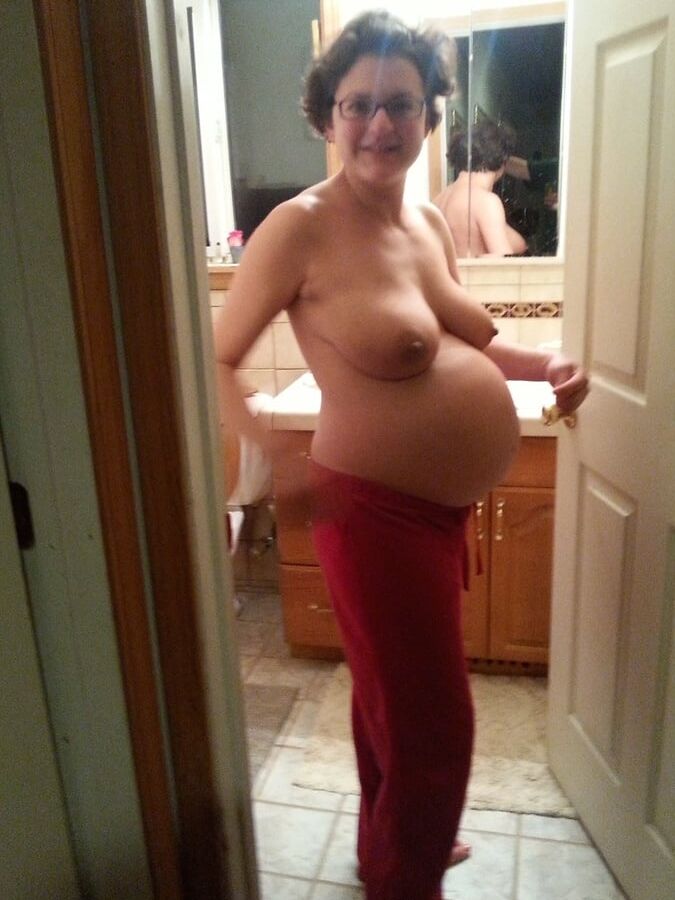 Pretty Preggos