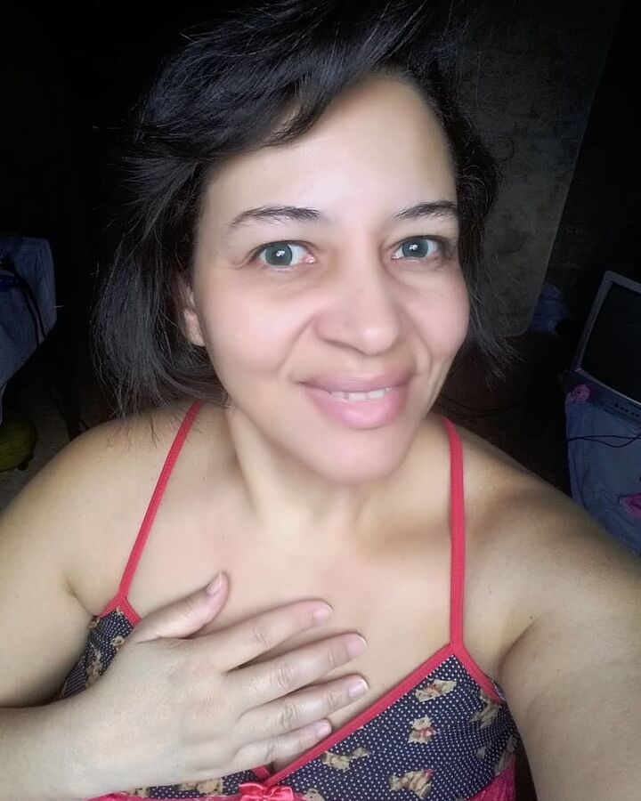 Next milf for tribute