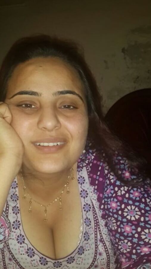 Desi BBW AUnty