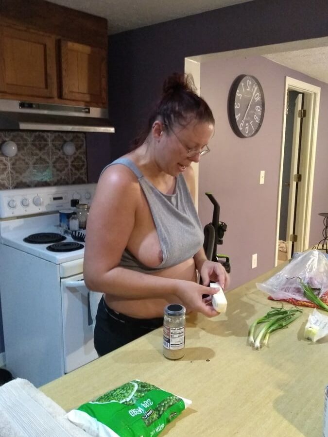 HogTown BBC CumDump Whore Nicole Reed From BethpageTennese
