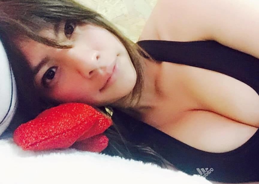 Cosplayer tetona