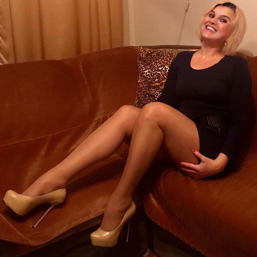 Pantyhose legs