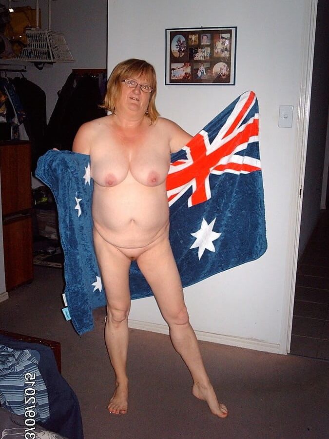 Kiwi GILF Sue from Auckland