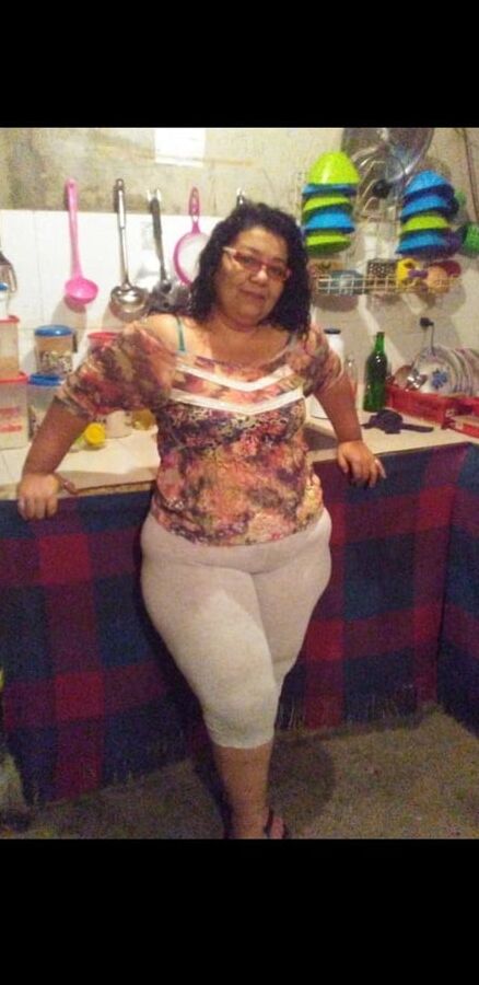 Brenda Mamacita Nalgona