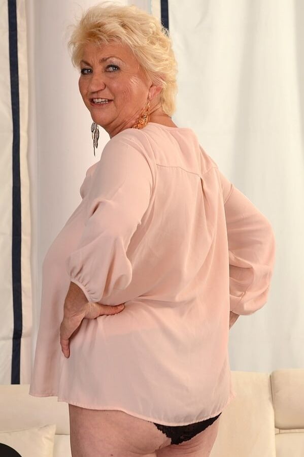 Chubby busty granny Tamara