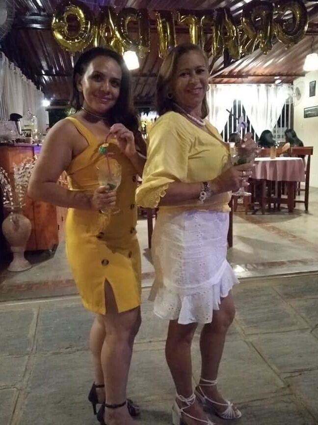 BRAZILIAN BUSTY MILF