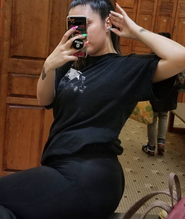 Stupid thicc whore