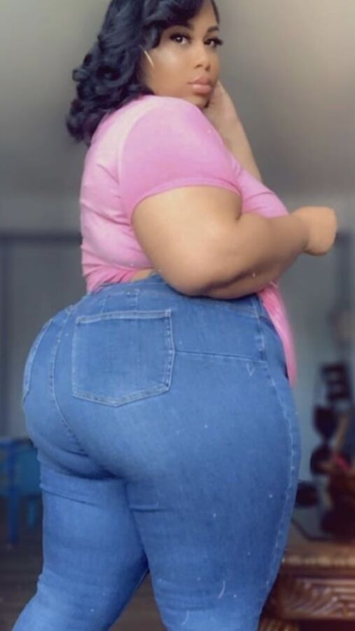Huge Tits Huge Ass