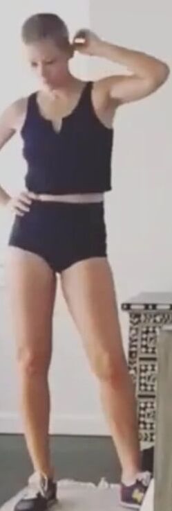 Evangeline Lilly in hot pants