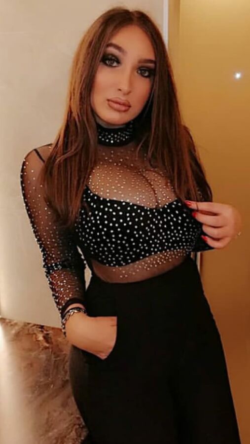 Hello it&;s me, i need big dicks