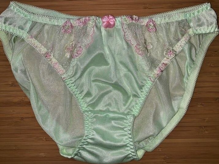 Panties y