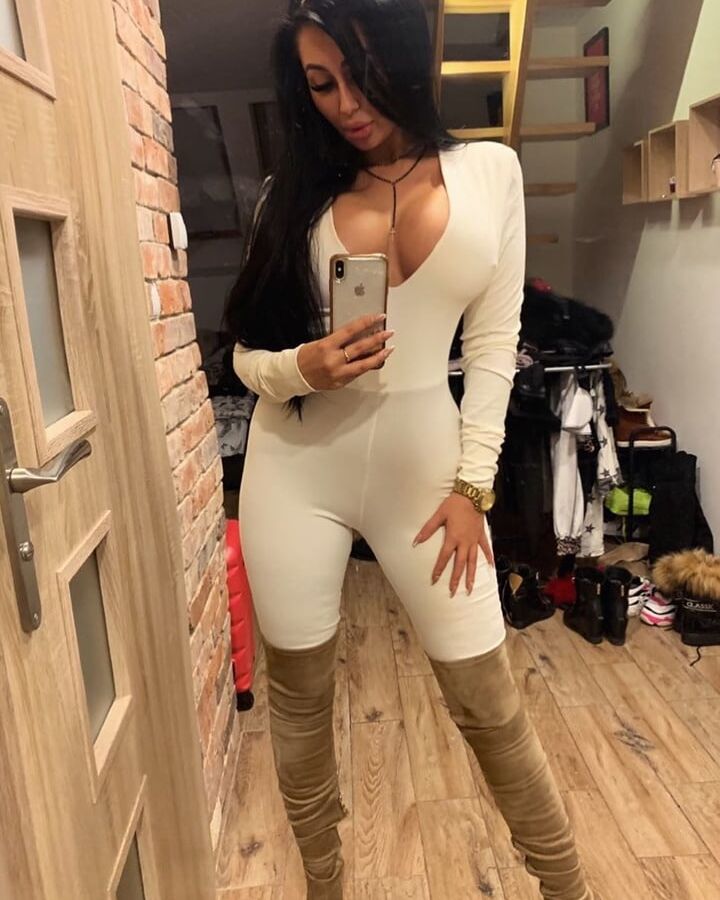 British Sluts Big Tits Big Ass Uk