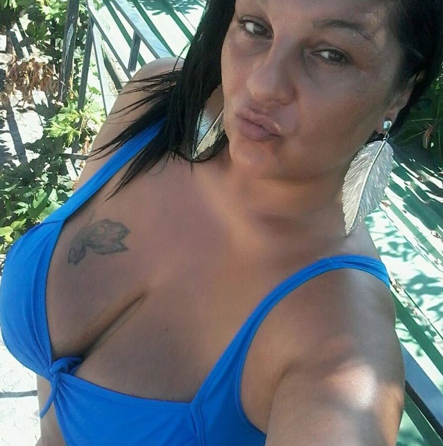 Mix slut milf for play cock