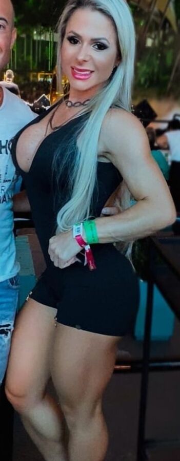 MARI CARVALHO