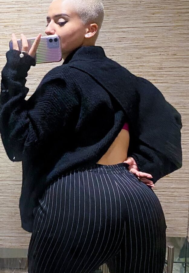 Selfies of Black &amp; Hispanic Women