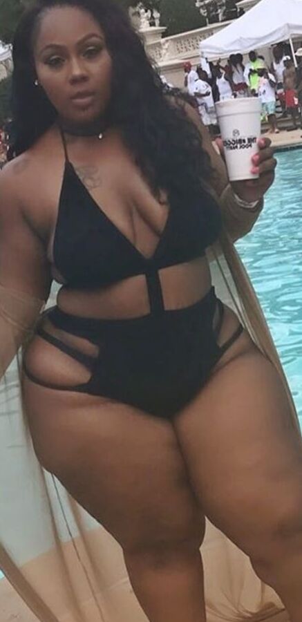Super bbw mega thigh pear Diva