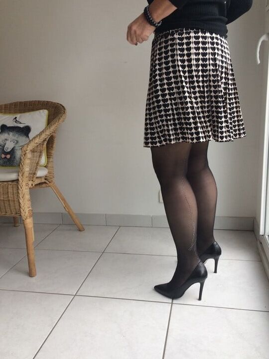 French milf qui vend ses fringues-